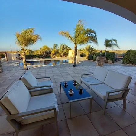 Hideaway Villa Phrenaros