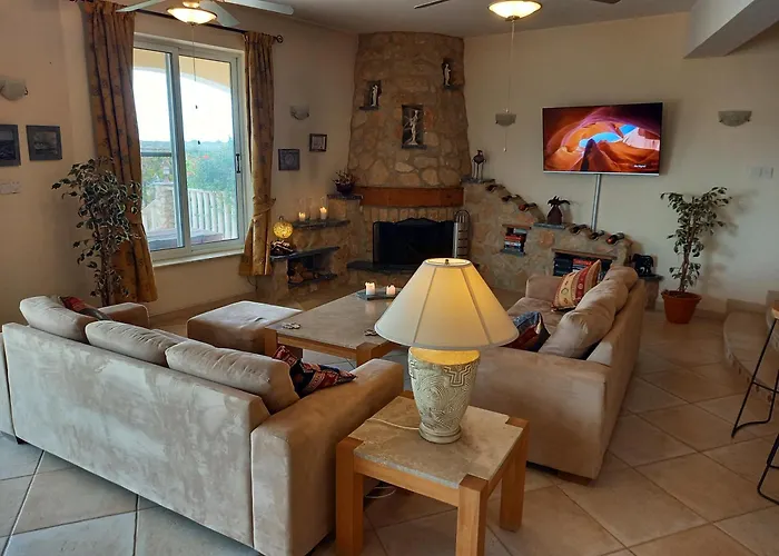 Hideaway Villa *