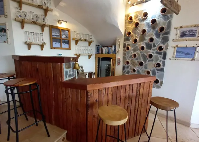 Hideaway * Phrenaros
