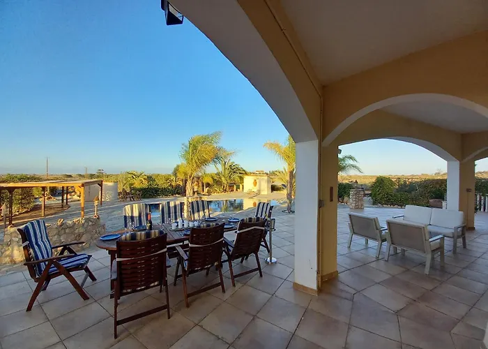 Villa Hideaway *