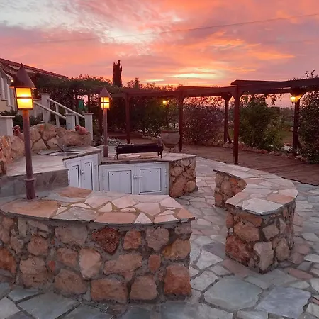 Hideaway Phrenaros