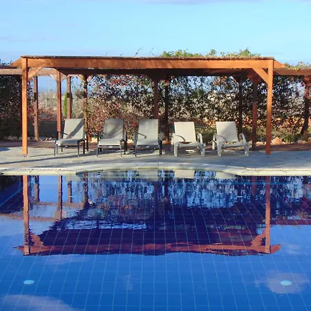 Hideaway Villa Phrenaros